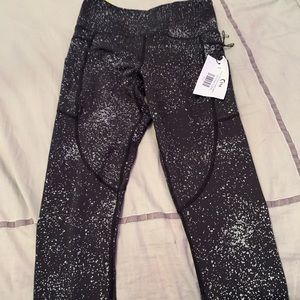 ZYIA workout speckled white leggings size 4